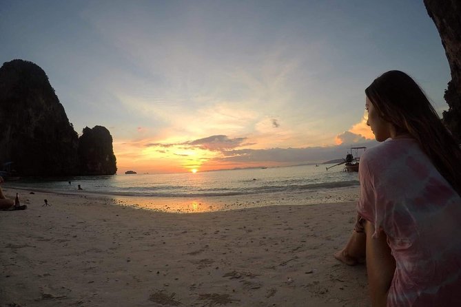 Private Tour to Hong Islands & 4 Islands with Sunset & Night Snorkel - Tup Island and Poda Island: Short Beach Breaks With Big Color
