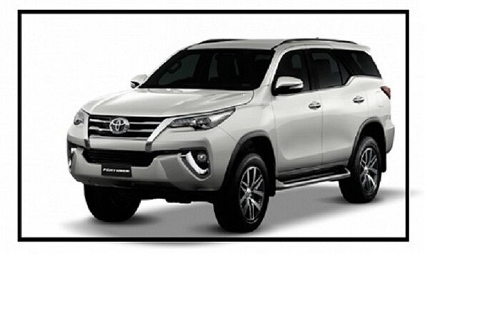 Private Transfer from Phuket Airport to Khao Lak - SUV or van choices that match your group and luggage