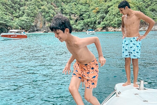 Raya Island / Mai Ton Island Private Boat Tour - Dolphins at Mai Ton: what to expect, and how to enjoy it anyway