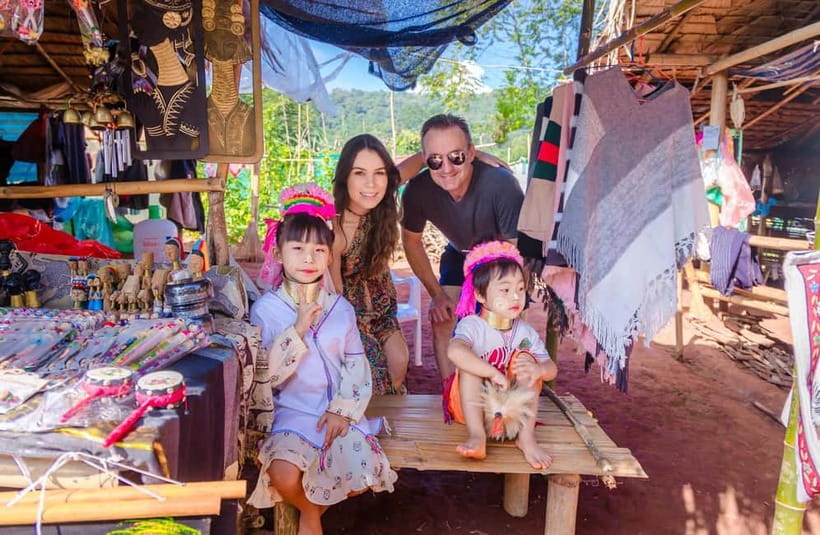 Red, Blue, White Temples & Hot Spring Trip from Chiang Mai - Lunch, café stops, and breaks that affect your temple time