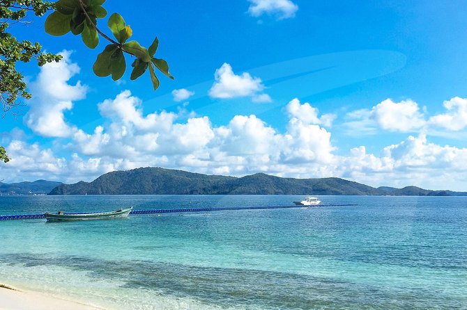 Relax and Snorkel on Koh Racha Yai and on Banana Beach, Koh Hey Island - Getting there: hotel pickup and the speedboat rhythm