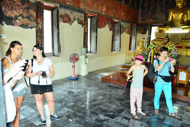 Rickshaw & Hike the Colors of Bangkok jungle - Lunch Included, Thai Boxing Highlight, and Why Guides Matter