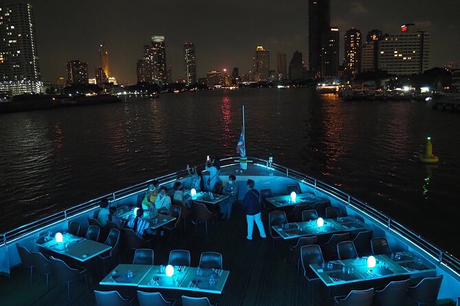 Royal Princess Dinner Cruise: Bangkok Chao Phraya River - Buffet reality: when the food is good and when it needs patience