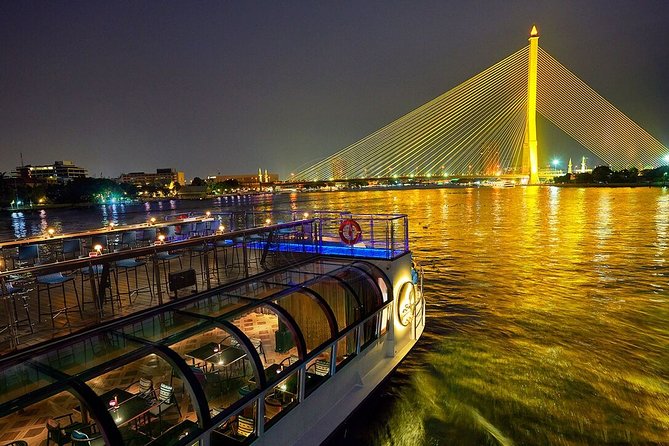 Saffron: A Luxurious Dinner Voyage on the River of Kings - The dinner: four courses of Thai set menu plus petit four