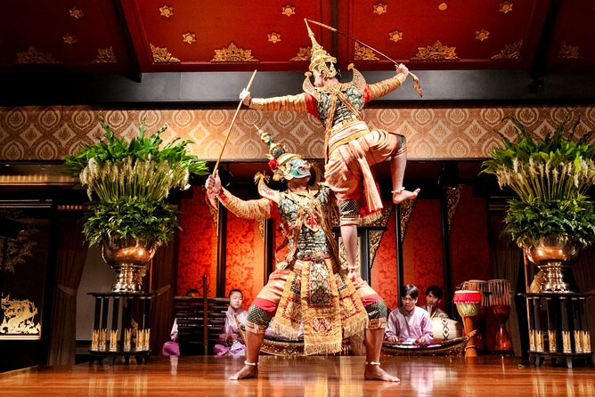 Sala Rim Naam Dinner and Show at Mandarin Oriental in Bangkok - The show: classical dance, folklore scenes, and costume drama