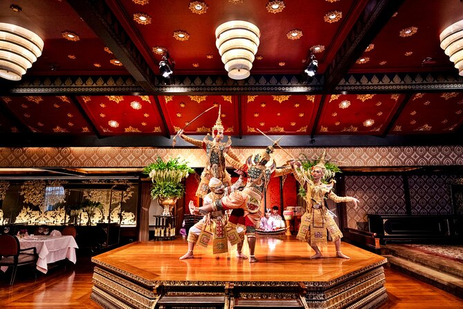 Sala Rim Naam Dinner and Show at Mandarin Oriental in Bangkok - Dress code and practical tips that make the evening easier