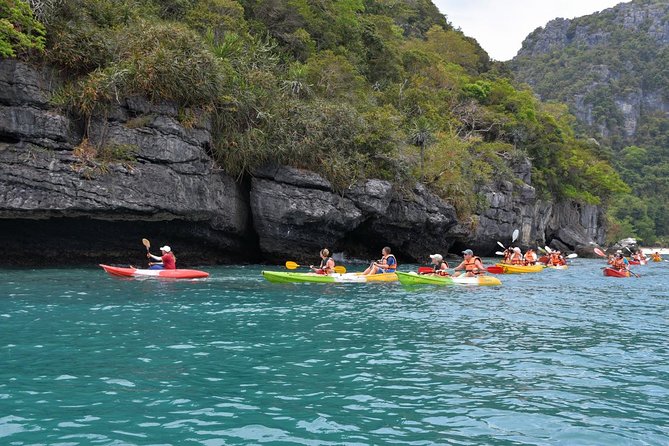 Samui Island Tour to Angthong Marine Park by Big Boat with Kayaking - Kayaking through Angthong’s limestone waters, where the views start early