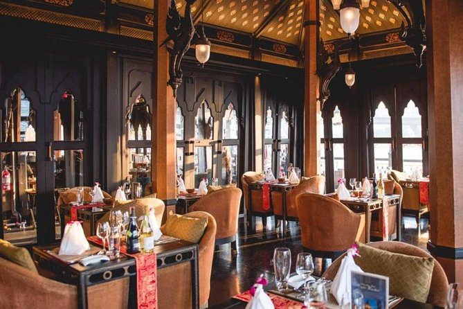 Shangri-La Hotel's Salathip Thai Restaurant Experience - The Room, the View, and the Seating Choice