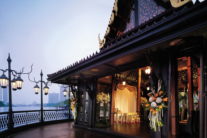Shangri-La Hotel's Salathip Thai Restaurant Experience - Who This Experience Suits Best (And Who Might Be Less Happy)