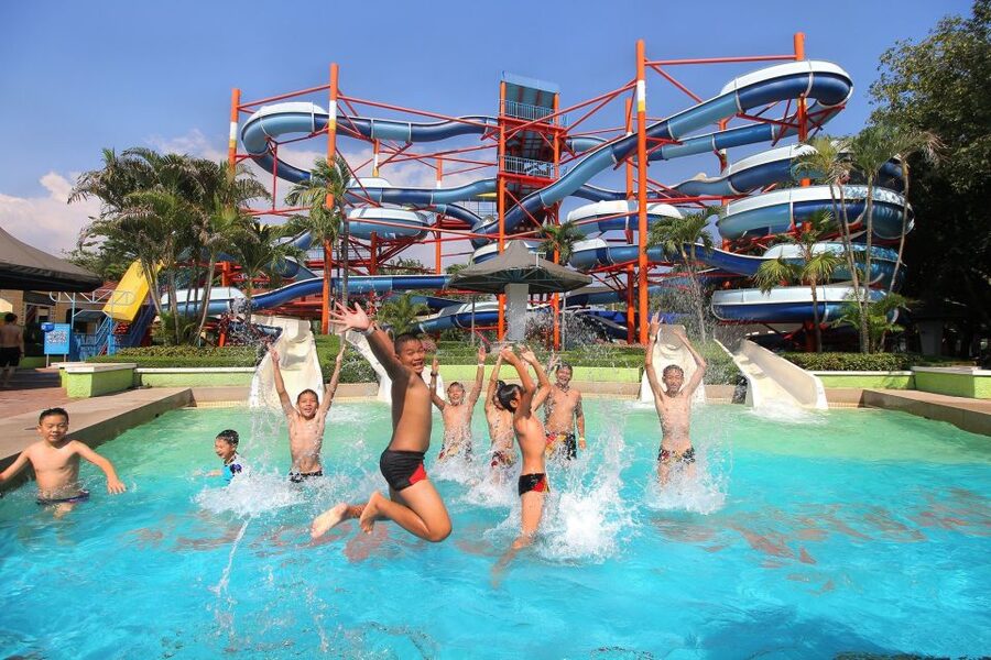 Siam Amazing Park: Water Park Ticket and Buffet Lunch - A fun day escape from Bangkok, without the travel stress