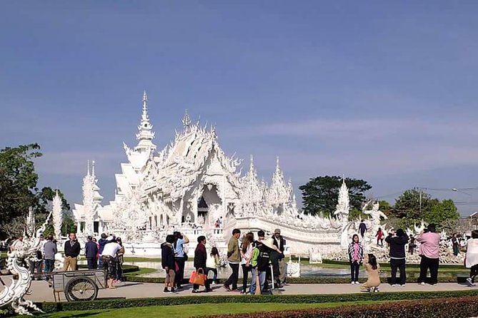 Sightseeing Join Tour Chiang Rai / PICK UP ONLY IN CHIANG RAI - Pickup, comfort, and the 8:00 am start