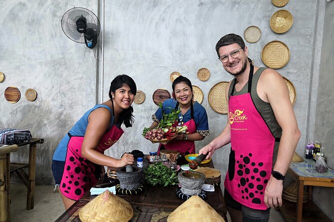 Signature Thai Cooking Course - Vegetarian Option and How Dish Choices Work