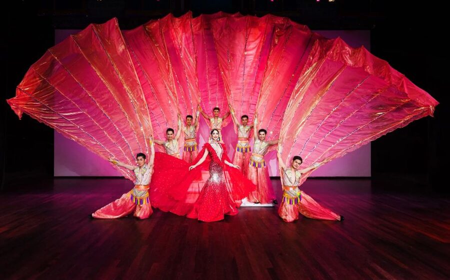 Simon Cabaret Phuket Show Included Tickets and Transfer - Getting from Patong and beyond: pickup areas and the shared-ride rhythm