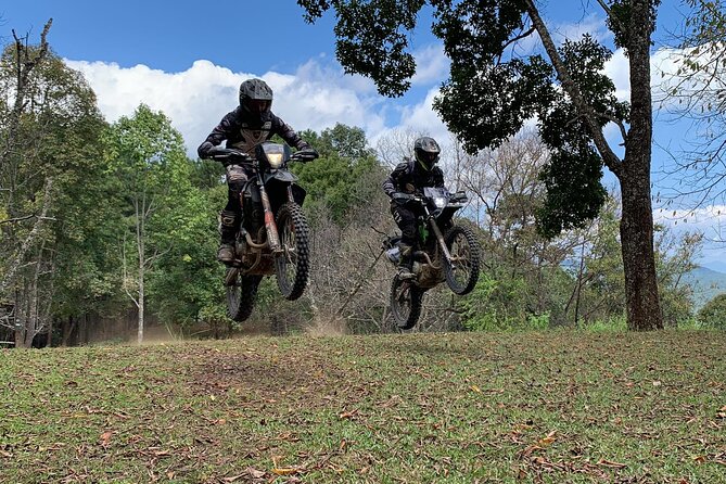 Single Day Enduro Tour - Safety briefing and coaching: how beginners and advanced riders both fit