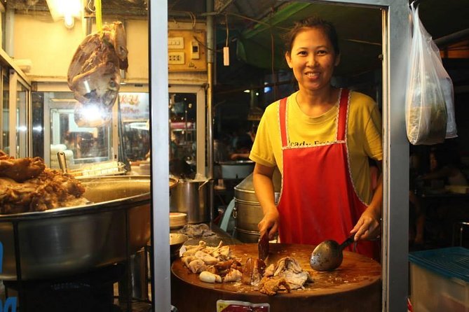Small-Group Chiang Mai Evening Street Food Tour - The 7:00 pm Start, Approx 2.5 Hours, and a Pace That Fits Night Markets