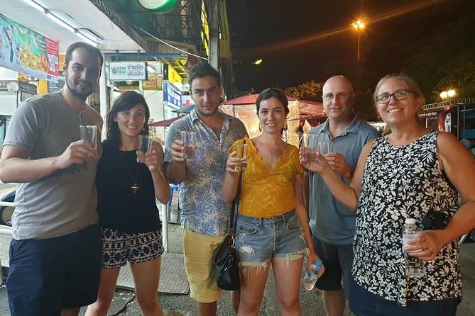 Small-Group Chiang Mai Evening Street Food Tour - Stop-by-Stop: Starting Strong Before the Markets