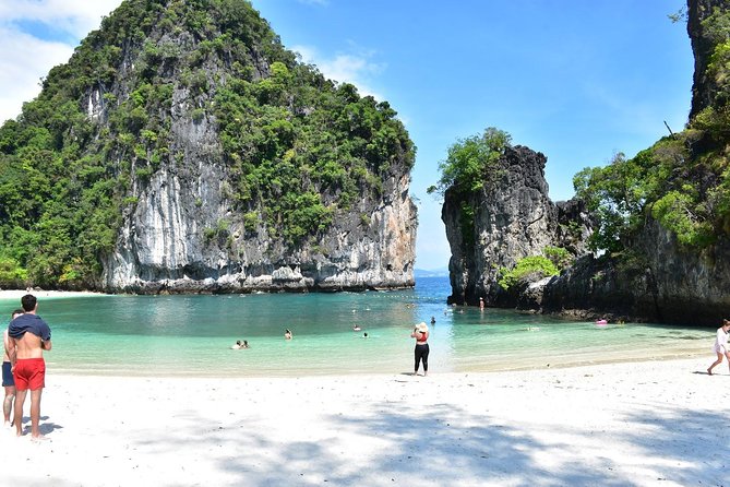 Small-Group Sea Kayaking in Ao Thalane Bay and Hong Island from Krabi - Ao Tha Lane and Tha Lane Bay: where kayaking turns scenic