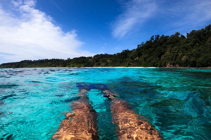 Snorkel in Koh Lanta, Thailand - The small-group setup and the comfort factor