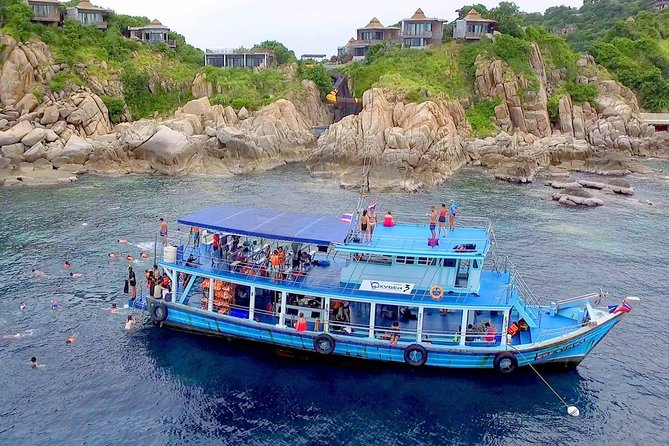 Snorkel Tour to Koh Nangyuan and the hidden bays of Koh Tao onboard the Oxygen - Group size, sea conditions, and how to avoid the main frustrations