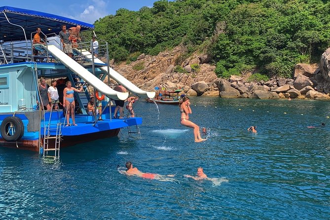 Snorkel Trip to Koh Nangyuan and Bays of Koh Tao By The Oxygen - Ao Leuk Beach: bigger corals and beautiful fish