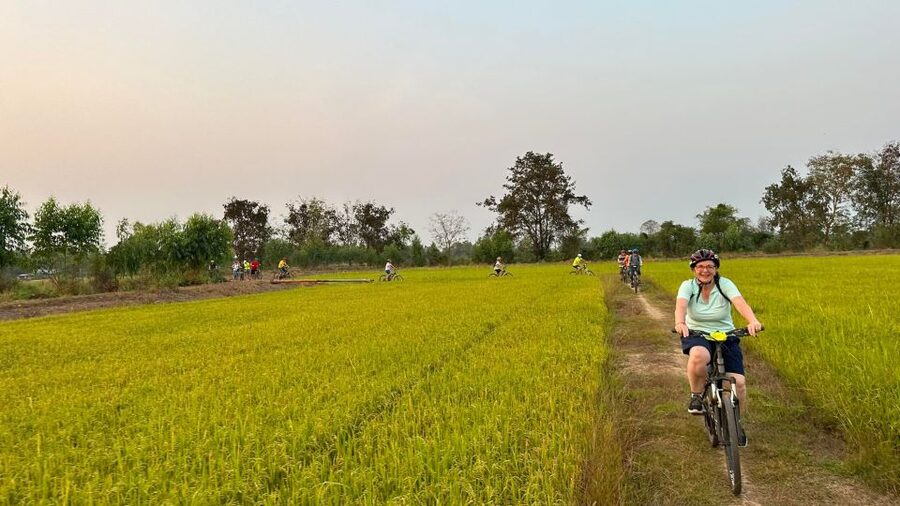 Sukhothai: 2.5-Hours Guided Countryside Sunset Bike Tour - The Wood-Carving Factory Stop You Should Not Rush