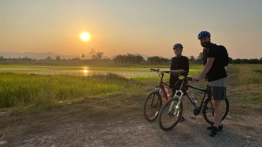 Sukhothai: 2.5-Hours Guided Countryside Sunset Bike Tour - Your Bike Setup and the Pace You Can Expect