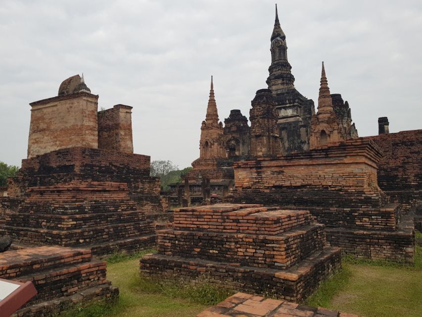 Sukhothai: Full-Day Historical Park Cycling Tour with Lunch - Why Cycling Sukhothai Feels Different Than Temple Tours