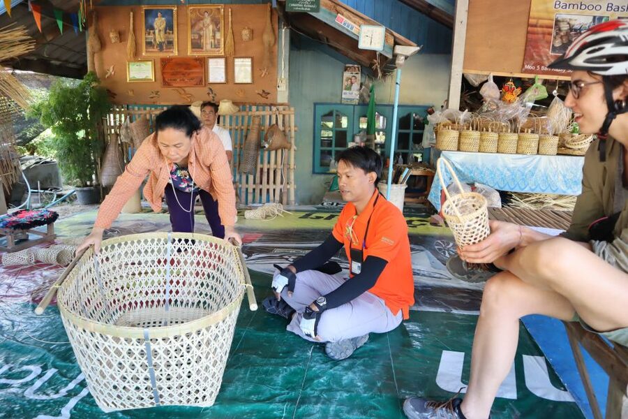 Sukhothai: Half-Day Countryside Bike Tour - Getting kitted out: 24 gears, front suspension, and helmet time