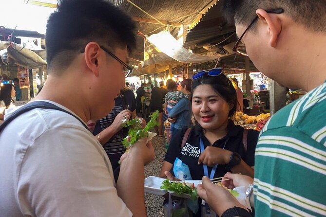 Sunset Local Eats Food Tour in Hua Hin - Stop 3, Thai sweets to finish the night on a high note