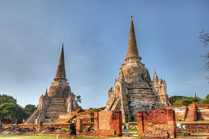 Sunset Sail, Glittering Tempels at Afternoon Ayutthaya Tours - Chao Phrom Market snack stop, a needed reset between ruins