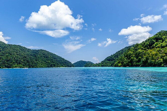 Surin Islands- Early Bird Snorkeltour from Khao Lak in English, French, German, Italian - Stop 1 at Mu Ko Surin National Park: your first reef test