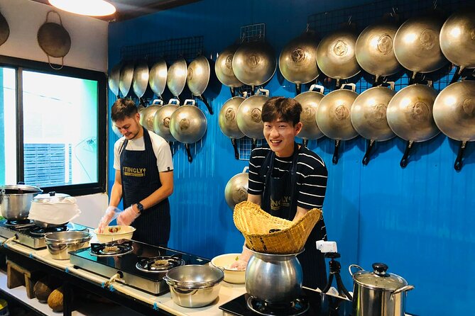 Thai cooking class experience in Bangkok with Tingly Thai cooking school - Clean, organized, and designed for small groups