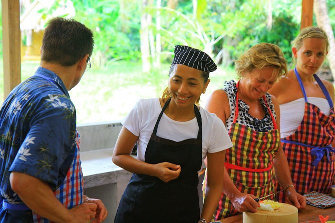 Thai Cooking Class in Khao Lak by Amazon Prime Series Chef - A Market Tour That Teaches You How Thai Food Really Starts