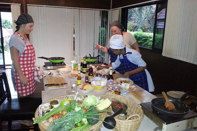 Thai Cooking Class with Local Market Tour in Koh Samui - Who This Thai Cooking Class Suits Best