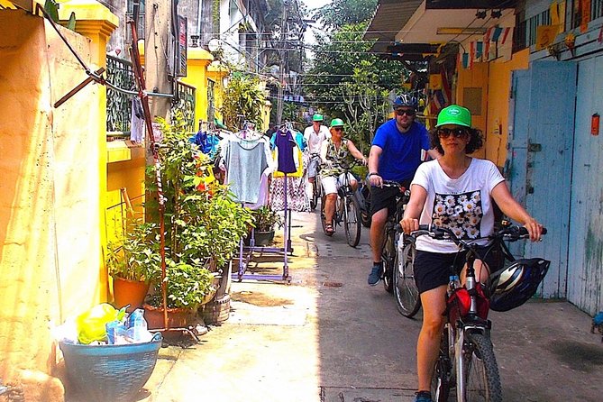 Thai Culture and Local Life 4- Hour Bangkok Bike Tour - The full route: Chinatown to flower market to riverside temples