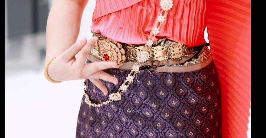 Thai Dance Class - Finding Thai Glam Studio, starting from Wat Arun Pier
