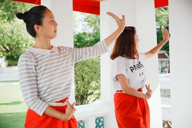 Thai Dance Class at Wat Arun - Who Should Book This Thai Dance Class at Wat Arun?