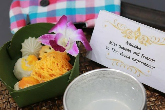 Thai Dance Class at Wat Arun - Your 2-Hour Flow: Costume On, Moves Learned, Then Three Songs