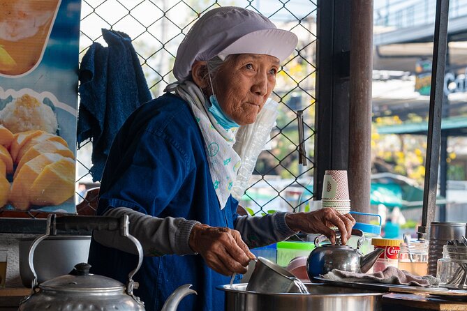 Thai Street Food & Morning Market Walking Tour in Hua Hin - Street food tastings: 45 minutes of flavor lessons on the move