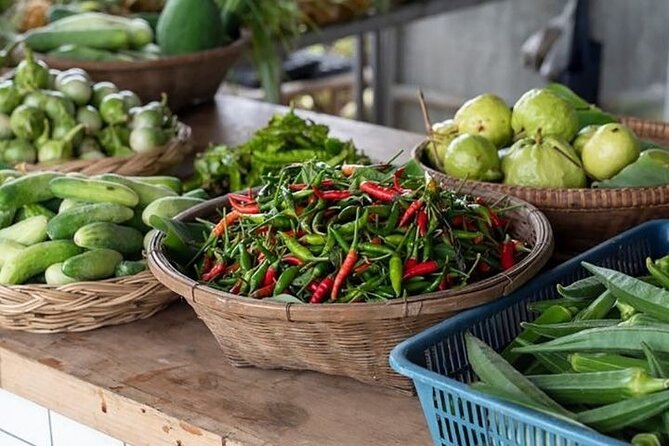 Thai Street Food & Morning Market Walking Tour in Hua Hin - Pickup, small groups, and why the guide matters more than you think