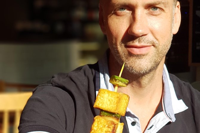 Thai Vegan Bangkok with Expert Guide - Stop 1: Benjakitti Park and a calm start to a food day