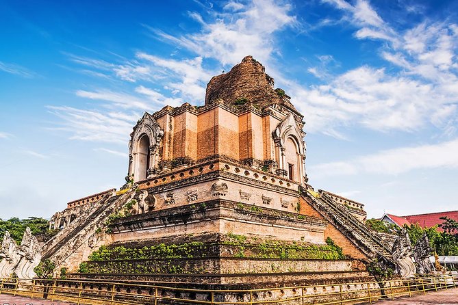 The Best City Tour View Points Wat Doi Suthep, Wat Chedi Luang and Wat Pha Lat - Pickup, Transport, and the Real Value of a Small Group