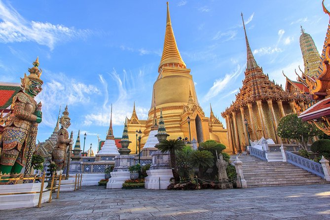 The Grand Palace, Wat Phra Kaew, Wat Pho Tour with Massage option - Why Wat Pho, Wat Phra Kaew, and the Grand Palace Fit Together