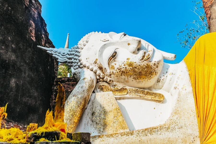 The Old Siam: Ayutthaya Temples Small Group Tour with Lunch - Dressing smart and packing light, so the tour stays fun