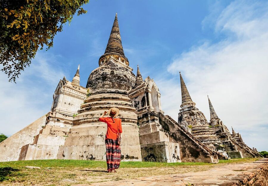 The Old Siam: Ayutthaya Temples Small Group Tour with Lunch - Wat Chaiwatthanaram: the Angkor-influenced temple start