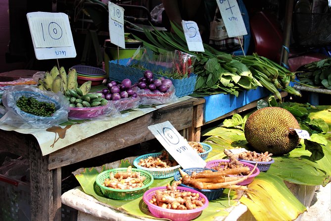 The Original Bicycle Tour in the Green Jungle of Bangkok - Food Break Done Right: Thai Snack or Meal, Plus Water and Welcome Drink
