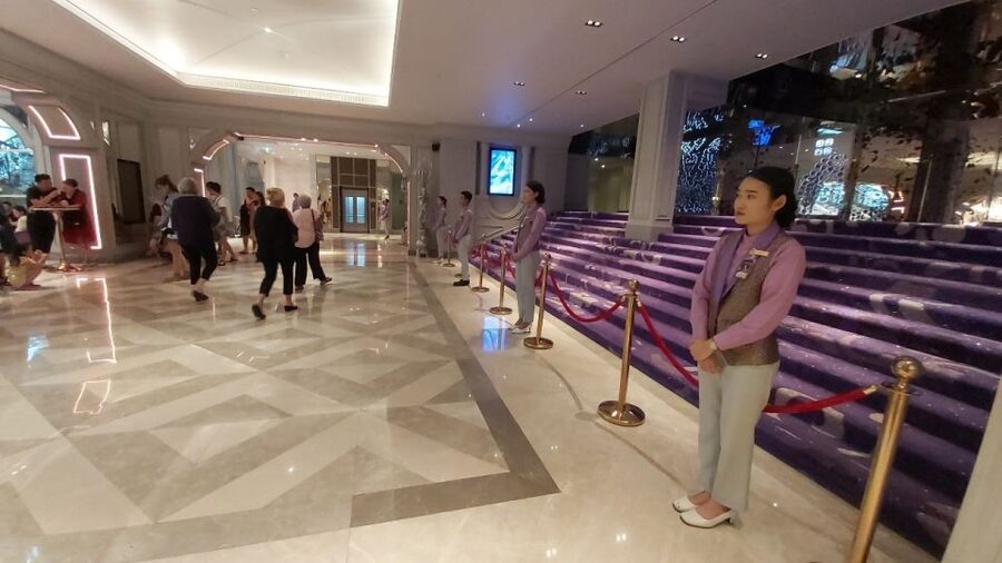 Tiffany's Show Pattaya: Cabaret Show Entry Ticket - Family-Friendly Fun, With a Few Real-Life Rules