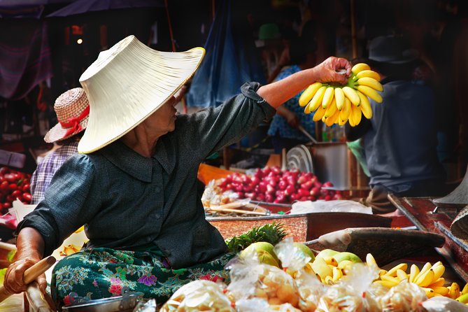 Train & Floating Market Food Adventure + Scenic train ride - Why the $86.38 price can make sense for a one-day combo tour