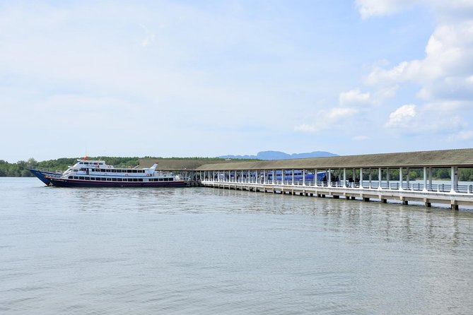 Travel from Koh Phi Phi to Krabi by Ferry/Speedboat - Staff Help and Luggage Handling That Saves Your Arms