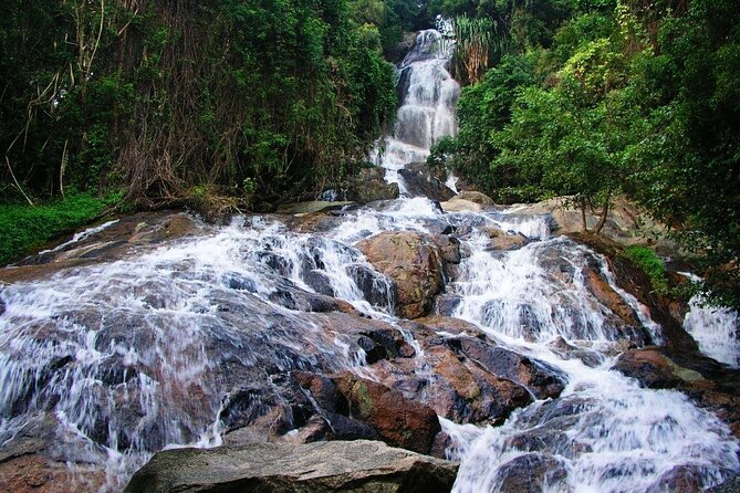 Travstore Original Samui Discovery-Shared Half Day City Tour - Key highlights worth clocking